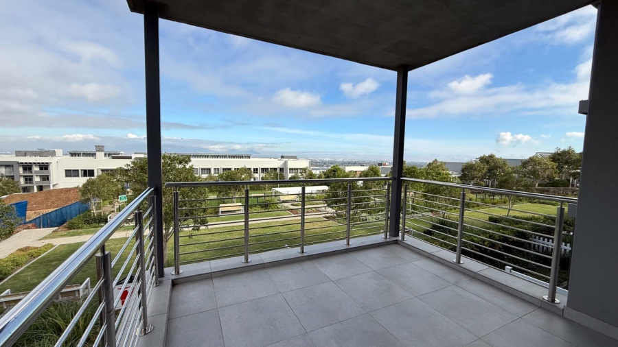 2 Bedroom Property for Sale in Plattekloof Western Cape